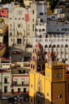 Mexico, Bajio, Guanjuato, Elevated view of Basilica and university building.