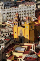 Mexico, Bajio, Guanajuato, Elevated view of Basilica and university building from panoramic viewpoint.