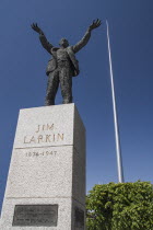 Ireland, Dublin, Jim Larkin and the Spire in O'Connell Street.