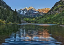 USA, Colorado, Maroon Bells Wilderness area, near Aspen.