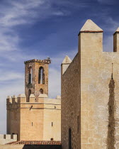 Spain, Extremadura, Badajoz, Alcazaba walls with Espantaperros tower.