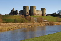 Wales, Denbighshire, Rhuddlan Castle overlooking the river Clwyd, built in 1277 by King Edward 1 following the first Welsh war.