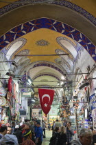 Turkey, Istanbul, Fatih, Sultanahmet, Kapalicarsi, Grand Bazaar interior.