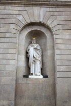Spain, Catalonia, Barcelona, Statue of James The Conqueror, James I of Aragon, Count of Barcelona. He signed the Treaty of Corbeil in 1258 which brought an end to claims of sovereignty by France to Ca...