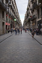 Spain, Catalonia, Barcelona, Carrer de Ferran crowded with tourists.