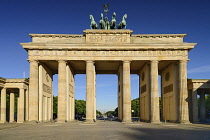 Germany, Berlin, Brandenburg Gate from the east side.