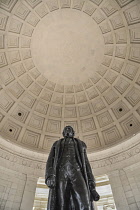 USA, Washington DC, National Mall, Thomas Jefferson Memorial, Bronze statue of the former President under the building's dome.
