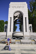 USA, Washington DC, National Mall, National World War 2 Memorial, Northern Triumphal Arch.