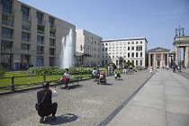 Germany, Berlin, Mitte, Brandenburg Gate in Pariser Platz.