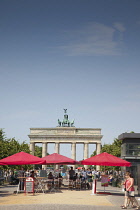 Germany, Berlin, Mitte, Brandenburg Gate in Pariser Platz.