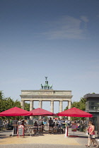 Germany, Berlin, Mitte, Brandenburg Gate in Pariser Platz.