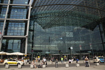 Germany, Berlin, Mitte, Hauptbahnhof steel and glass train station designed by Meinhard von Gerkan.