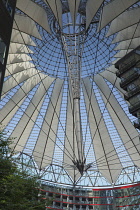 Germany, Berlin, Mitte, Potsdamer Platz, The Sony Centre interior with steel and glass canopy roof designed by Helmut Jahn