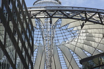 Germany, Berlin, Mitte, Potsdamer Platz, The Sony Centre interior with steel and glass canopy roof designed by Helmut Jahn