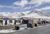 China, Tibet, Qinghai, General view of the high altitude Qingzhenxiang city.