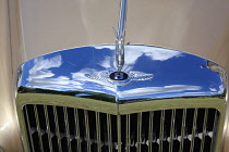 Transport, Cars, Old, Classic car show, Radiator grill of a Bentley.