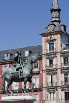 Spain, Madrid, Statue of King Philip III in the Plaza Mayor.