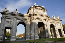 Spain, Madrid, Puerta de Alcala.