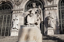 Spain, Madrid, Statues of Lope de Vega & Alfonso el Sabio on the steps outside the National Library.