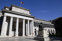 Spain, Madrid, Statue of Diego Velazquez in front of the Museo del Prado.