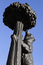 Spain, Madrid, Bear and Strawberry Tree, the symbol of Madrid, at Puerta del Sol.