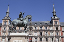 Spain, Madrid, Statue of King Philip III on horseback, Plaza Mayor.