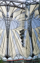 Germany, Berlin, Mitte, Potsdamer Platz, The Sony Centre designed by architect Helmut Jahn with the canopy over the central Forum of restaurants, offices, cinemas, shops and apartments.