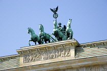 Germany, Berlin, Mitte, Brandenburg Gate or Bransenburger Tor in Pariser Platz leading to Unter den Linden and the Royal Palaces with the Quadriga of Victory on top. The only remaining of the original...