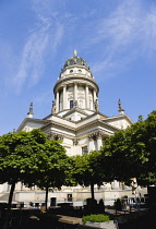 Germany, Berlin, Mitte, The German Cathedral, Deutscher Dom, designed by Martin Grunberg in 1708 and rebuilt in 1993 after being burned down in 1945.