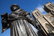 England, Bristol, Statue of Raja Ram Mohan Roy in front of the Cathedral.