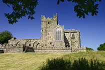 Ireland, County Wexford, Tintern Abbey, 13th century Cistercian Abbey.