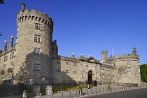 Ireland, County Kilkenny, Kilkenny, Kilkenny Castle, View from the south side.