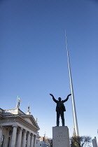 Ireland, Dublin, O'Connell street, Statue of Jim Larkin outside the GPO.