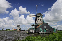 Netherlands, Noord Holland, Zaanse Schans village with restored windmills, De Kat Windmill.