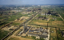 Russia, Volgograd Oblast, Volgograd, oil refinery in the Volga oil field.