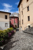 Italy, Tuscany, Lucca, Barga, Piazza Angelio in the old town.