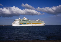 England, Hampshire, Calshot, The cruise liner Independence of the Seas leaving Southampton waters  seen from Calshot.