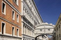 Italy, Venice, Doge's Palace and Bridge of Sighs.
