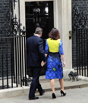 General Election 2015 David and Samantha Cameron on the steps of number ten Downing Street.    Photo Sean Aidan    08/05/15