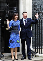 General Election 2015 David and Samantha Cameron on the steps of number ten Downing Street.    Photo Sean Aidan    08/05/15