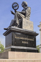 Poland, Warsaw, Statue of the astronomer Nicolaus Copernicus outside the Polish Academy of Sciences.