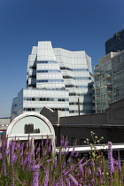 USA, New York State, New York City, Manhattan, The High Line public park on disused elevated railway track in the meat packing district.