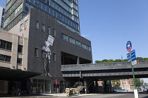 USA, New York State, New York City, Manhattan, The High Line public park on disused elevated railway track in the meat packing district.