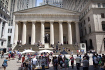 USA, New York State, New York City, Manhattan, Exterior of Federal Hall with statue of George Washington outside.