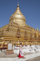 Myanmar, Bagan, Shwezigon Pagoda, near Wetkyi-in and Nyaung U.