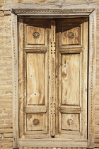Uzbekistan, Shakrisabz, Old closed wooden doors, Dorut Tilovat Complex.