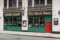 USA, Massachusetts, Boston, Roisin Dubh, Black Rose, Irish pub and restaurant, State Street.