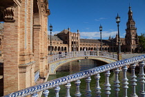 Spain, Andalucia, Seville, Plaza de Espana.