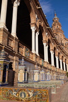 Spain, Andalucia, Seville, Plaza de Espana.