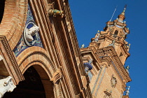 Spain, Andalucia, Seville, Plaza de Espana.